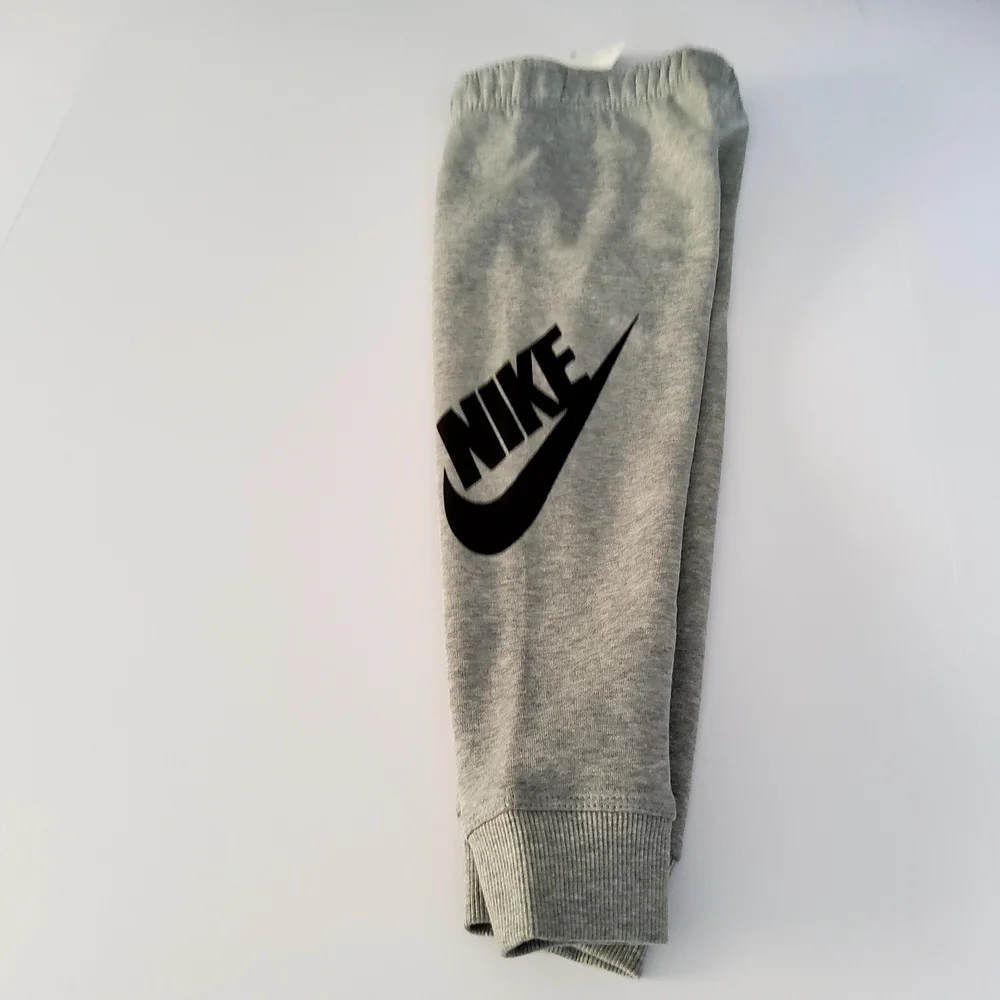 Nike Gray Sweatpants Relaxed Fit with Tapered Cuffs - Picture 1 of 6
